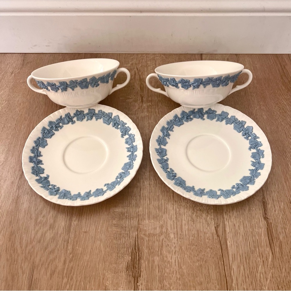 2 Set‎ Wedgwood 3D Lavender Blue Grape On Cream Queensware Soup Bowls & Saucers